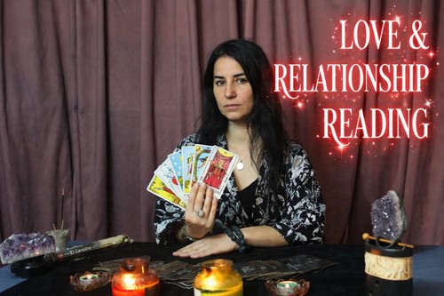 Love relationship tarot - &,